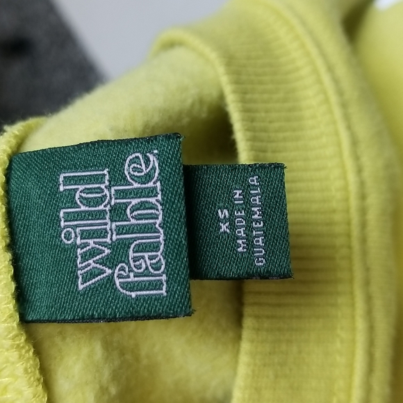 WILD FABLE CROP TOP SWEATSHIRT - Picture 9 of 10